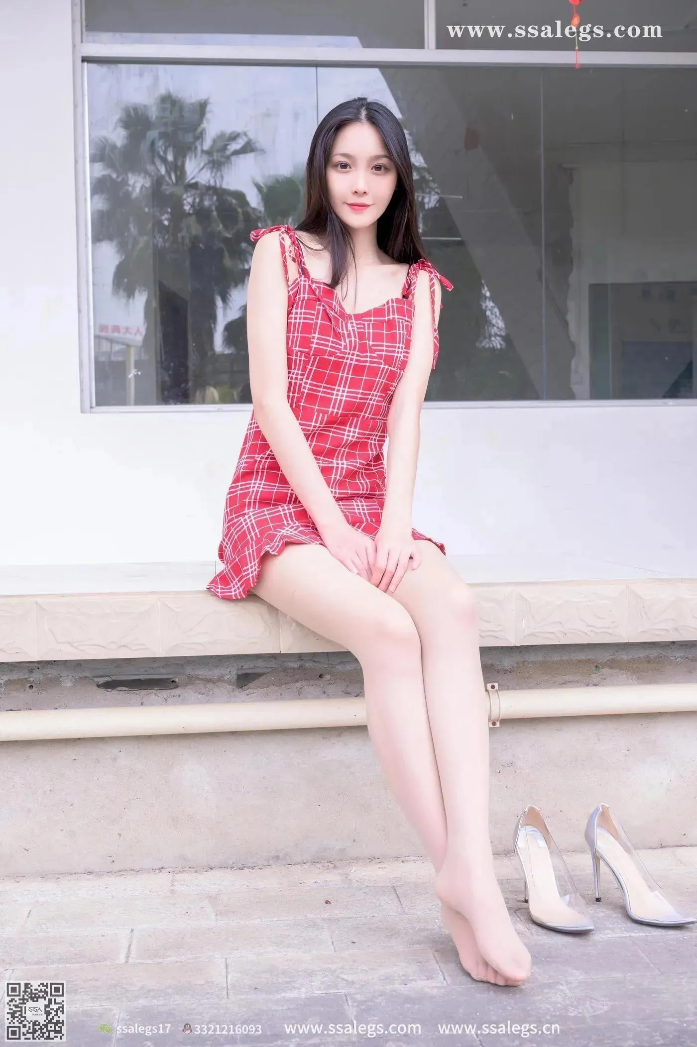 [SSA丝社]超清写真 NO.379 君君小区花园的靓丽风景线[23] [49P]插图1